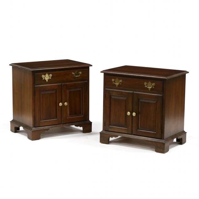 pennsylvania-house-pair-of-chippendale-style-cherry-bedside-chests