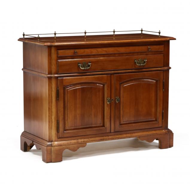 monitor-chippendale-style-cherry-server