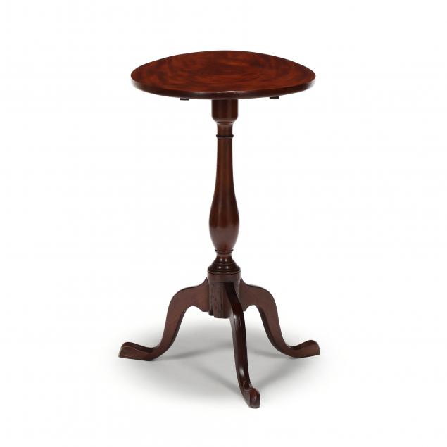 american-queen-anne-mahogany-tilt-top-candlestand