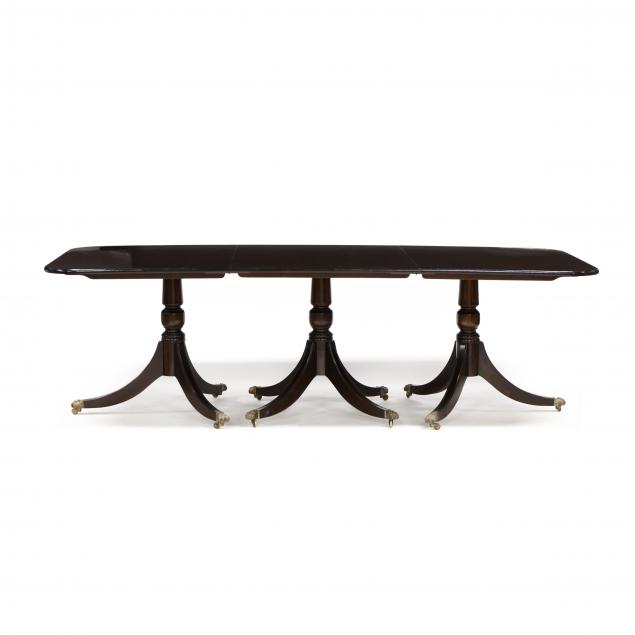 georgian-style-triple-pedestal-dining-table