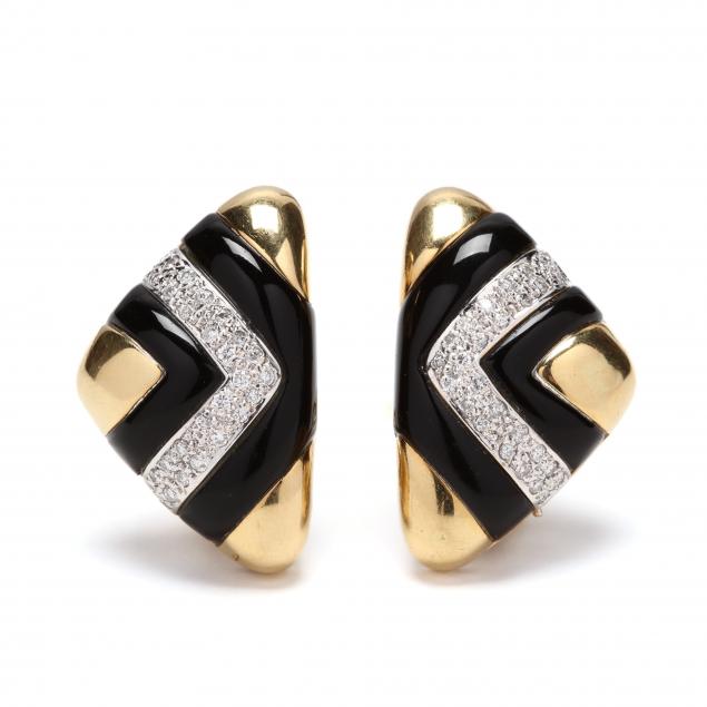 18kt-gold-diamond-and-onyx-earrings