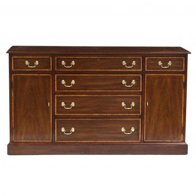 henkel-harris-chippendale-style-banded-mahogany-buffet