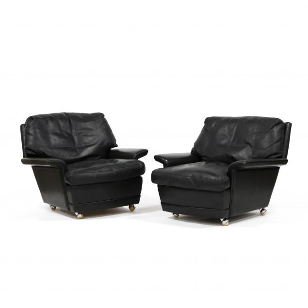 pair-of-mid-century-black-leather-lounge-chairs