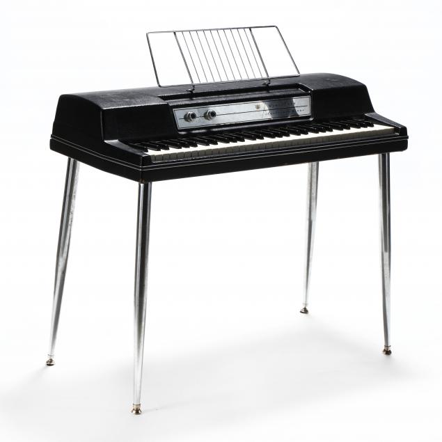 vintage-1960s-wurlitzer-model-200-portable-electric-piano