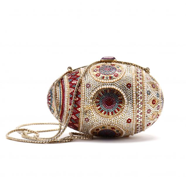 judith-leiber-egg-minaudiere