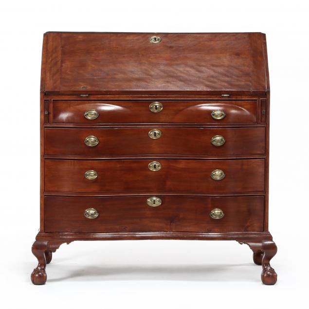 new-england-chippendale-oxbow-slant-front-desk