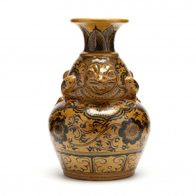 sukhothai-style-frog-pottery-vase