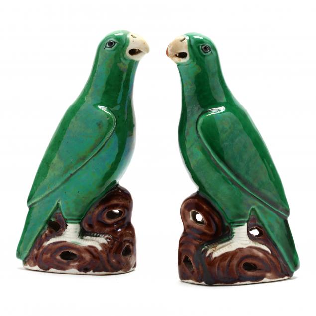 a-pair-of-chinese-export-porcelain-birds