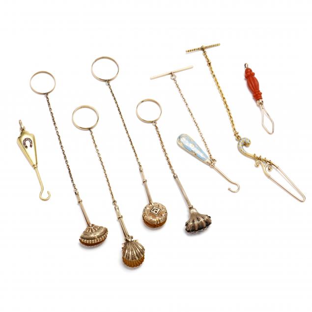 collection-of-victorian-button-hooks-and-handkerchief-clips
