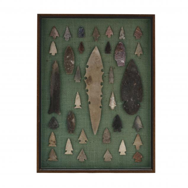 decorative-shadowbox-frame-with-34-native-american-points-and-blades