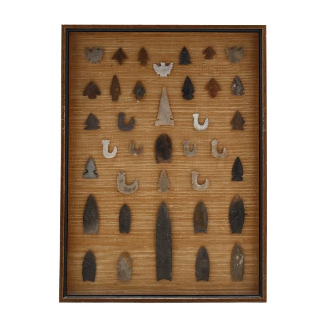 decorative-shadowbox-frame-with-37-native-american-lithics
