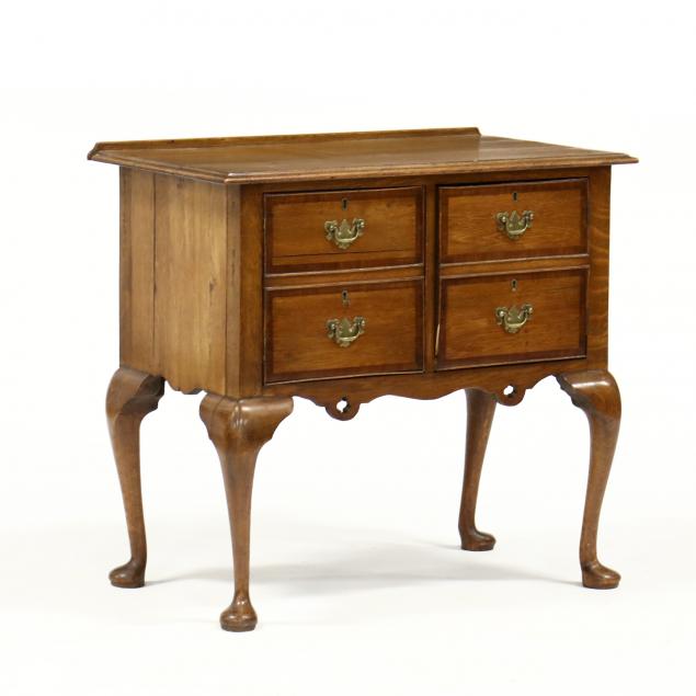 queen-anne-style-oak-cabinet