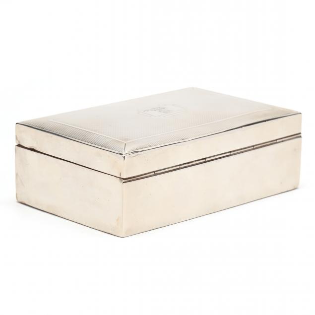 an-mi3-presentation-silver-cigarette-box