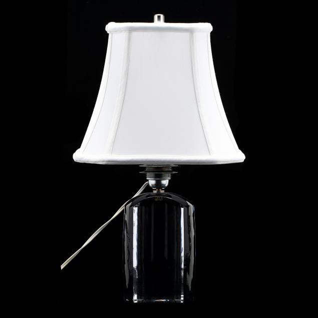 modernist-baccarat-table-lamp