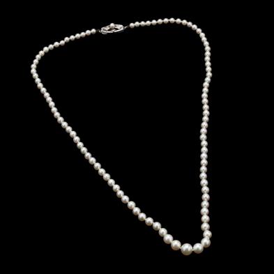 silver-and-pearl-necklace-mikimoto