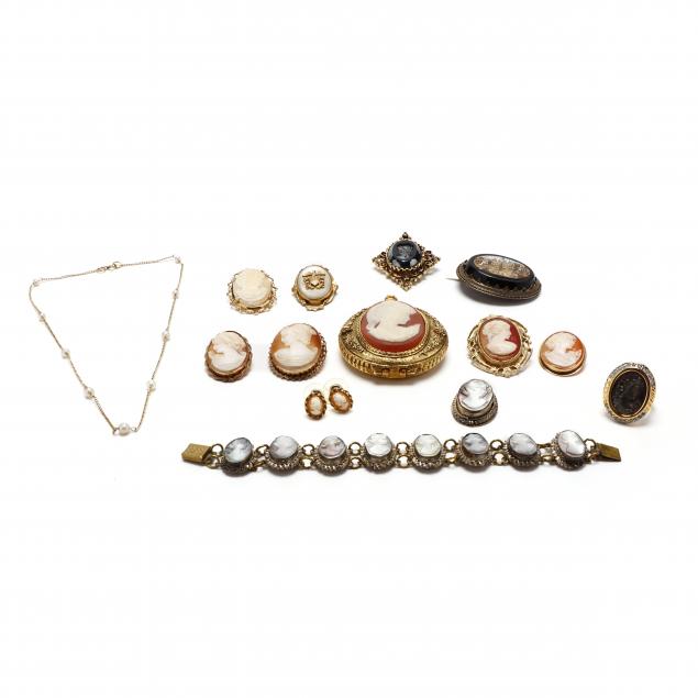 group-of-mostly-costume-jewelry