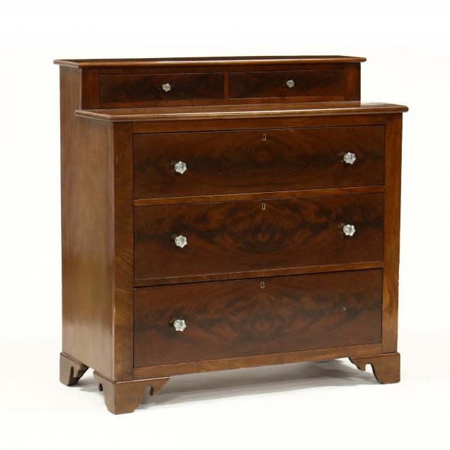 american-classical-mahogany-chest-of-drawers