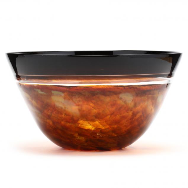 studio-art-glass-center-bowl