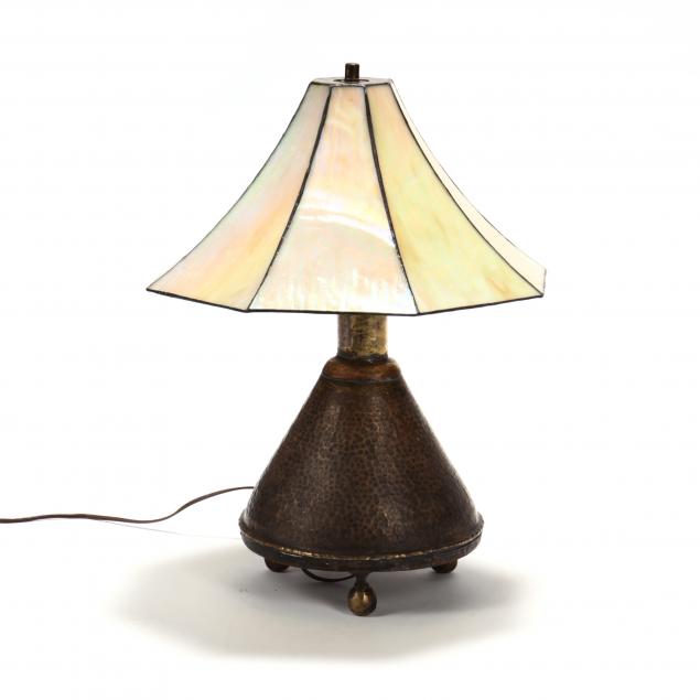arts-and-crafts-style-table-lamp