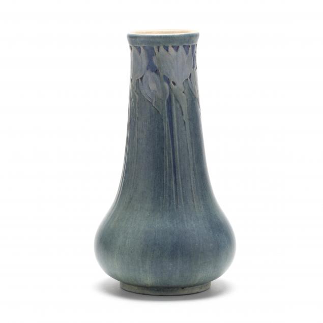 newcomb-college-art-pottery-vase