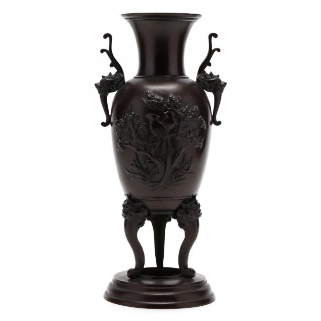 a-japanese-bronze-urn-vase