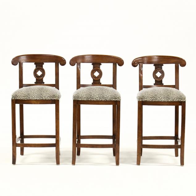 luigi-lovato-set-of-three-barstools