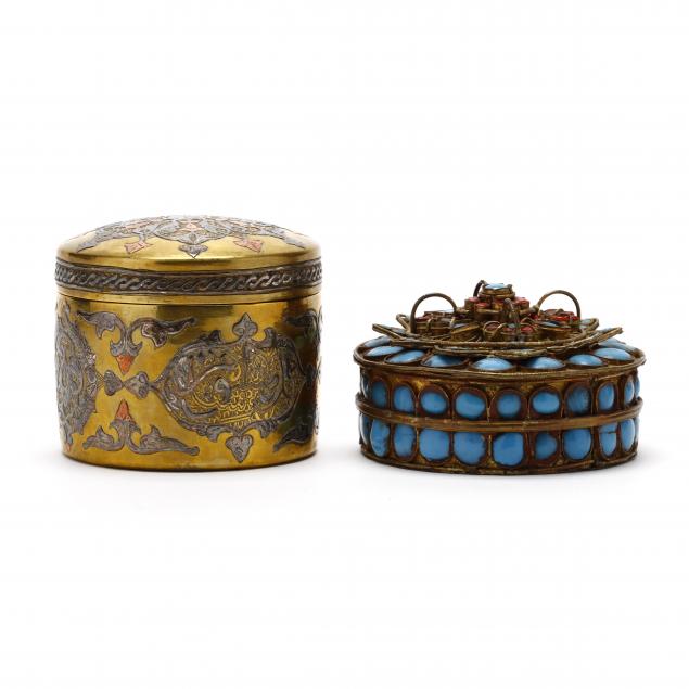 two-lidded-boxes