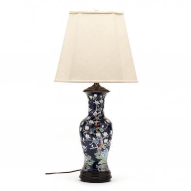 a-chinese-export-porcelain-style-table-lamp