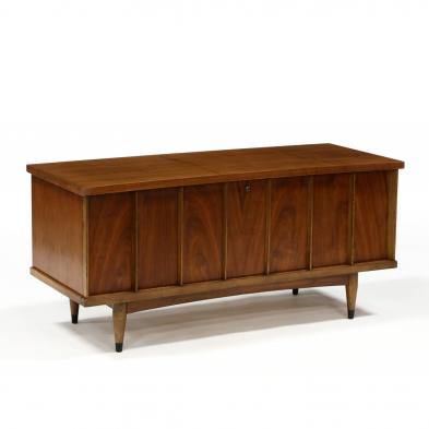 lane-mid-century-walnut-cedar-chest