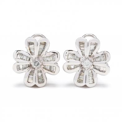 18kt-white-gold-diamond-earrings