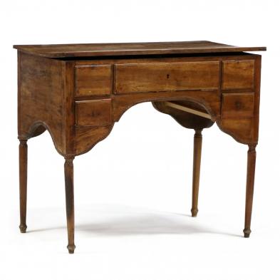 antique-continental-dressing-table