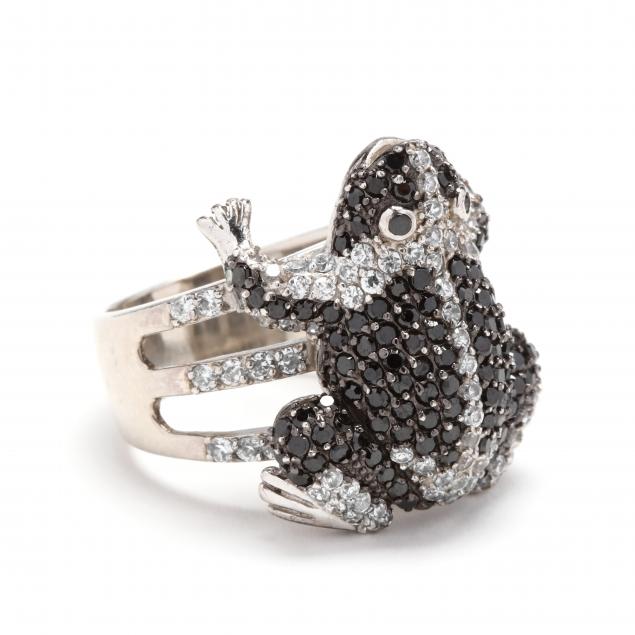 sterling-silver-and-diamond-frog-motif-ring