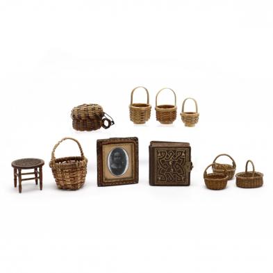 miniature-basketry-and-photo-grouping