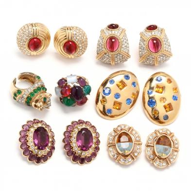 group-of-costume-jewelry