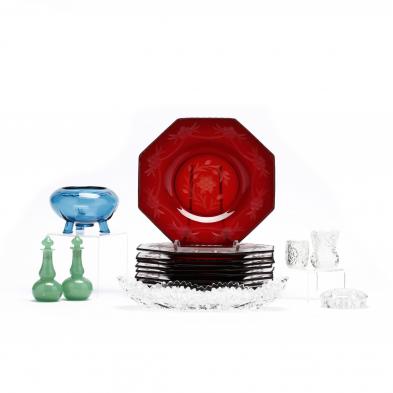assorted-vintage-glass-grouping