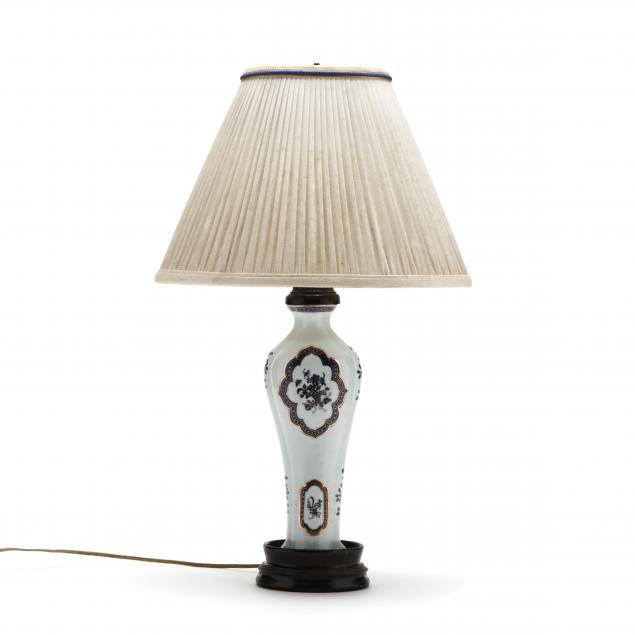 continental-vase-table-lamp