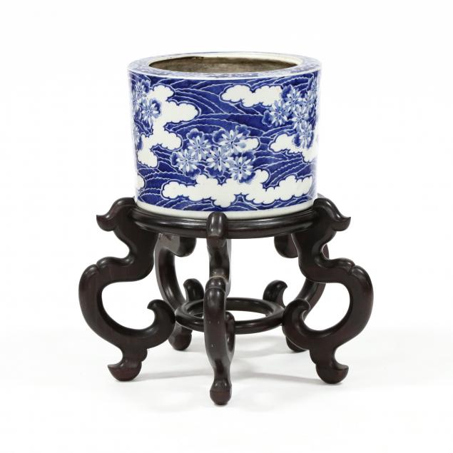 an-antique-chinese-blue-and-white-jardiniere