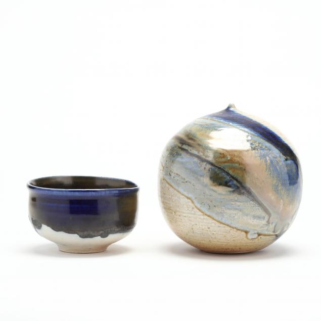 two-ceramic-works-by-toshiko-takaezu-hawaii-1922-2011