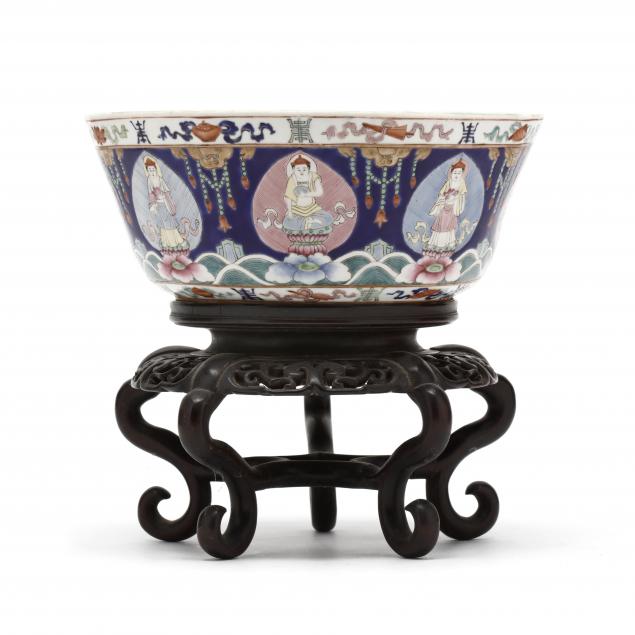 a-chinese-famille-rose-bowl-with-buddhist-figures