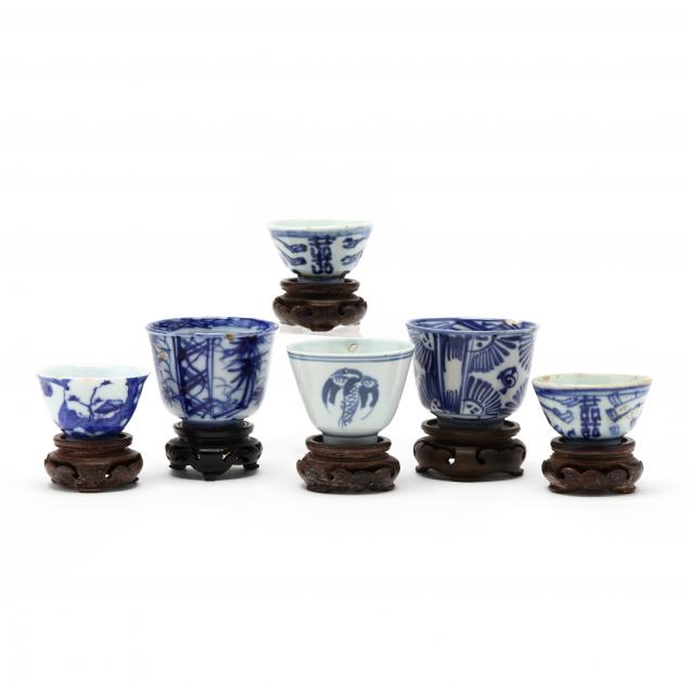 six-asian-blue-and-white-porcelain-tea-bowls