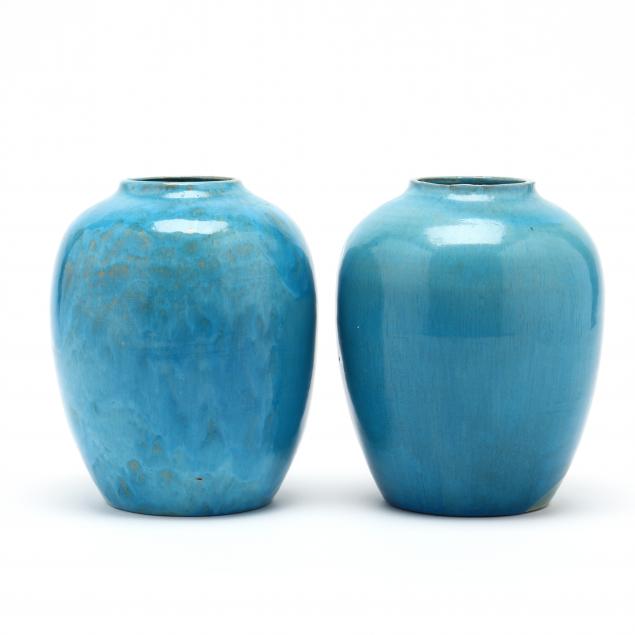a-pair-of-vases-stamped