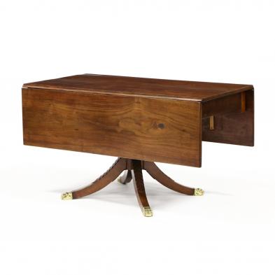 southern-federal-carved-walnut-breakfast-table