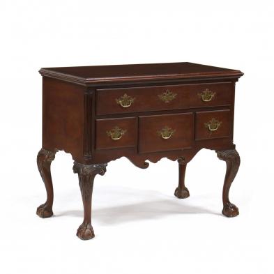 kittinger-chippendale-style-dressing-chest-for-colonial-williamsburg