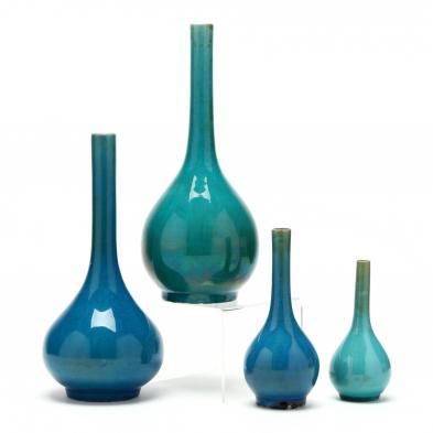 four-chinese-blue-vases