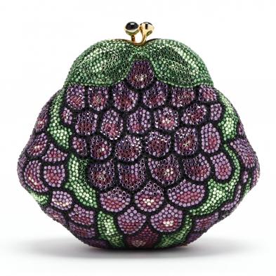 grape-cluster-minaudiere-judith-leiber