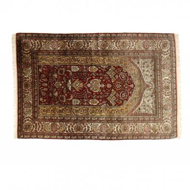 silk-prayer-rug