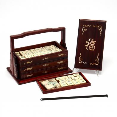 a-vintage-chinese-inlaid-wooden-case-with-mahjong-set