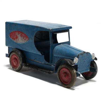 antique-dayton-pressed-steel-delivery-truck