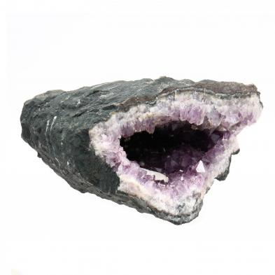 natural-amethyst-geode