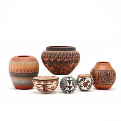 a-selection-of-native-american-southwest-pottery